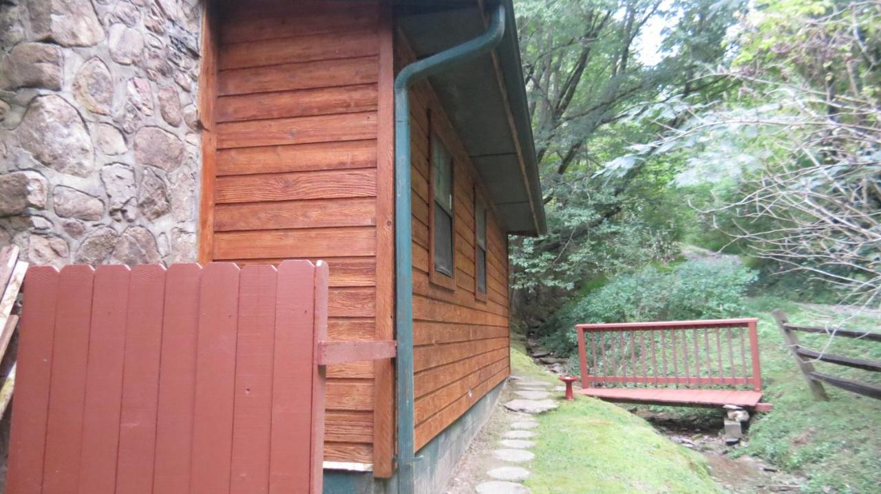 Cozy Creek Cabin Villa Pigeon Forge Exterior photo